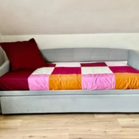 Nyaraló Bright House In Calm And Comfort