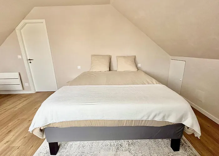 Bright House In Calm And Comfort Nyaraló