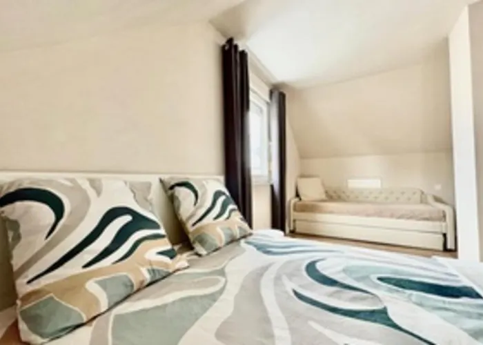 Nyaraló Bright House In Calm And Comfort