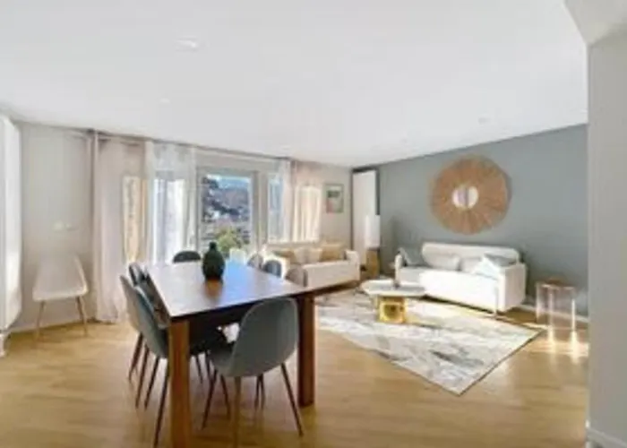 Bright House In Calm And Comfort 펜션 *